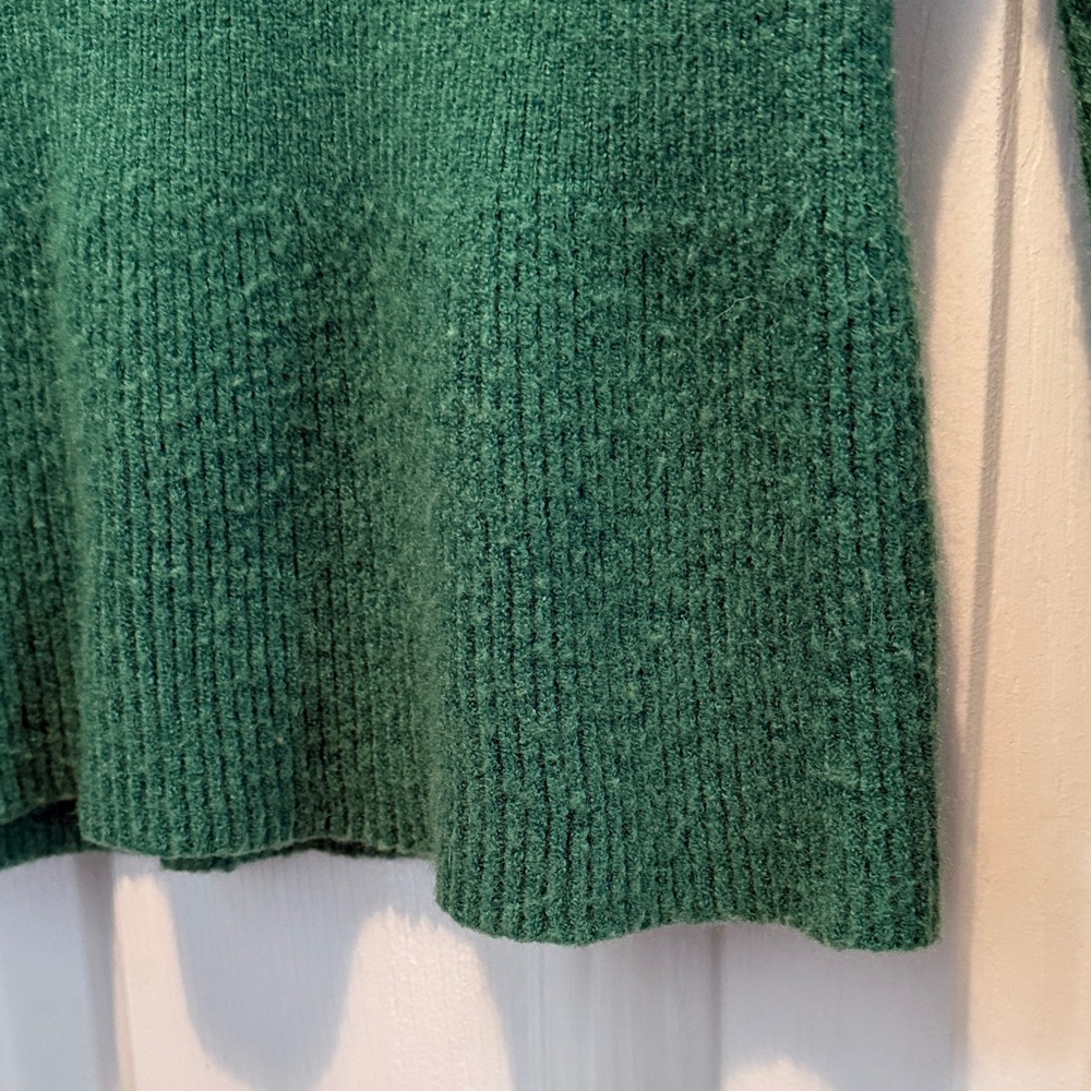 Emerald Green Peplum Button Down V-Neck Cardigan size M - Picture 8 of 13